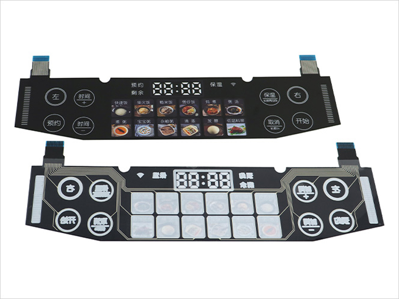 Interruttore tattile capacitivo integrato in un moderno piano cottura, che mostra design elegante e funzionalità per un controllo preciso della temperatura.